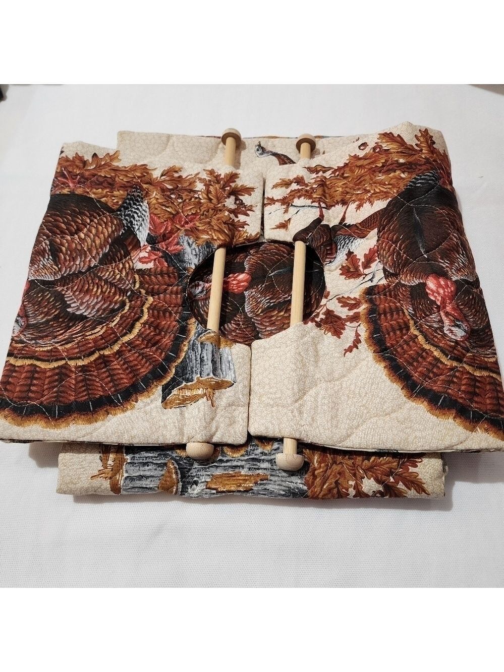 Quilted Trukey handmade casserole dish hotpad holder Thanksgiving Holiday family